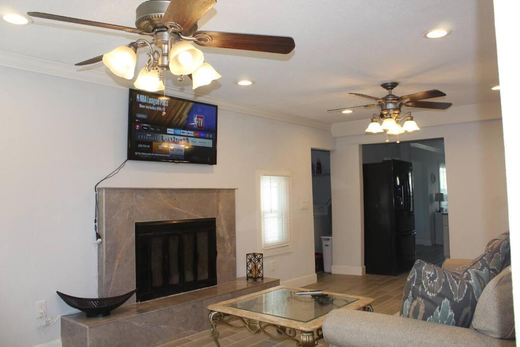 ☆The Oasis In Murray Hill☆ -Sleeps 8- Wifi- Cozy Jacksonville Dış mekan fotoğraf